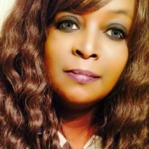 Meet your Posher, Mia